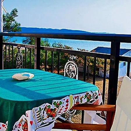 Maravgia B Apartment